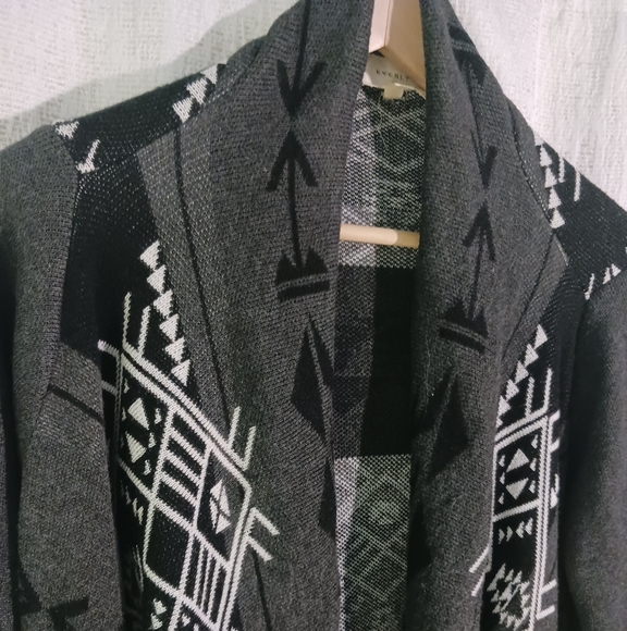 EVERLY Aztec western sweater shawl womens size Large beautiful pattern - Picture 2 of 10